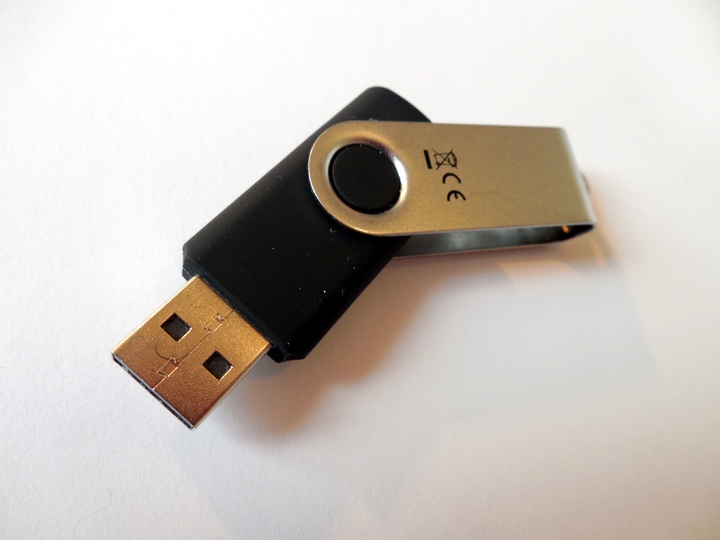 Clé USB pas chère : pourquoi la choisir comme outil publicitaire ?